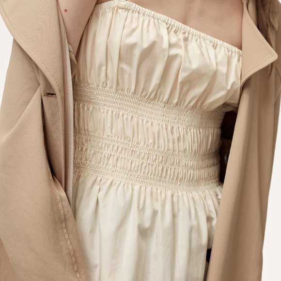 Aritzia Charee Blouse - Picture 2 of 5